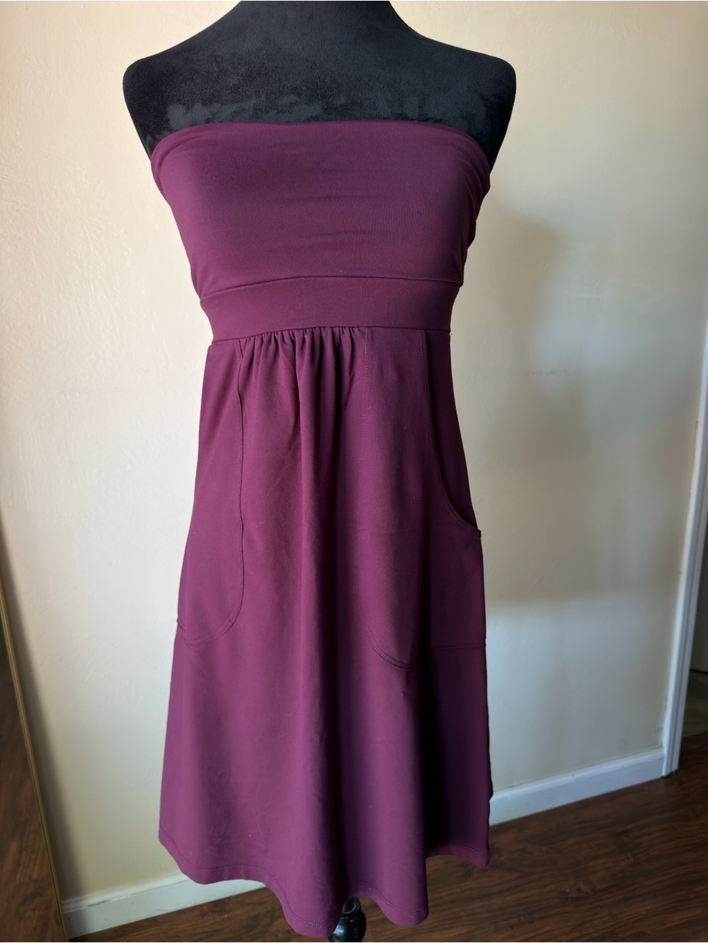 Susana monaco mini tube dress plum purple w/ pockets Size small